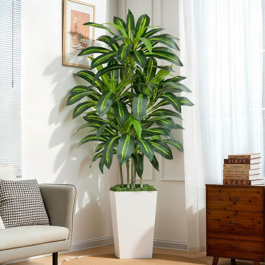 Piante artificiali con ante bianco